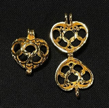 Load image into Gallery viewer, Cages